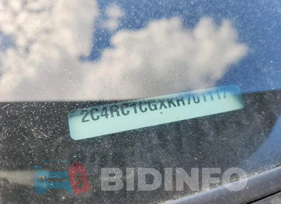 2C4RC1CGXKR701117 Photo# 13