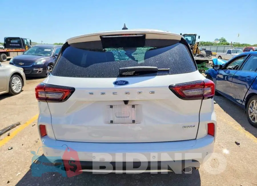 1FMCU9NA4PUA66914 Photo# 6
