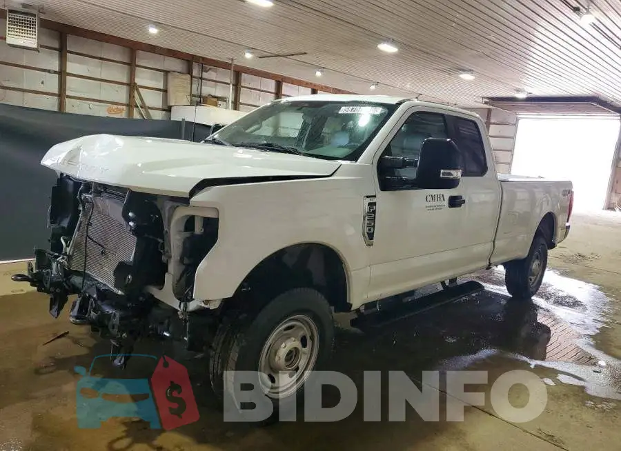 1FT7X2B67NEE49998 Photo# 1