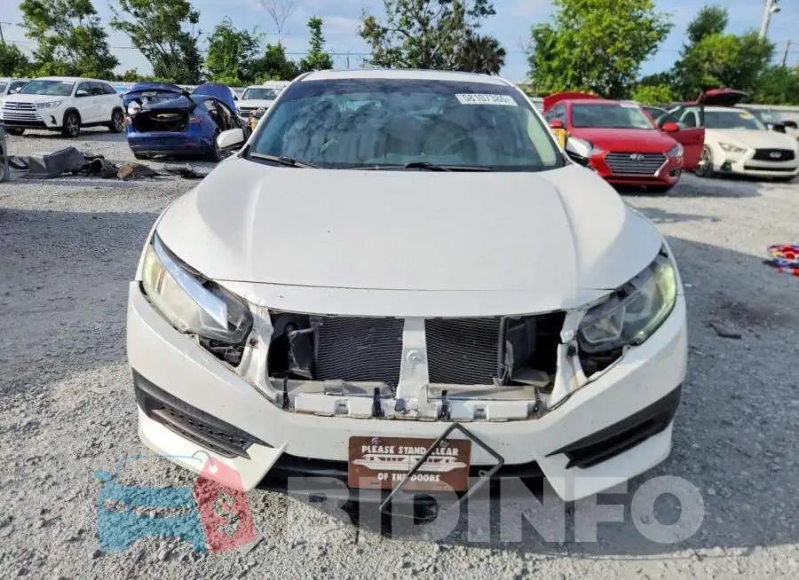 19XFC2F70HE079299 Photo# 5