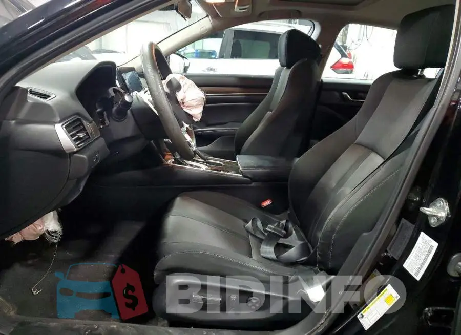 1HGCV1F47JA037932 Photo# 7