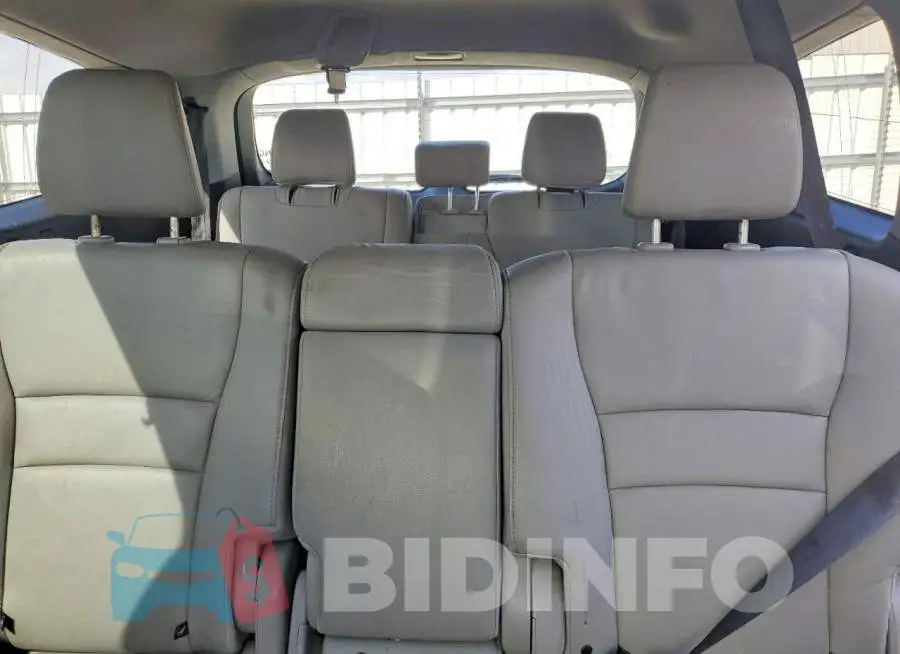 5FNYF6H97HB015227 Photo# 10