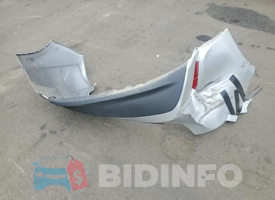 5YFB4MDE8RP223514 Photo# 12