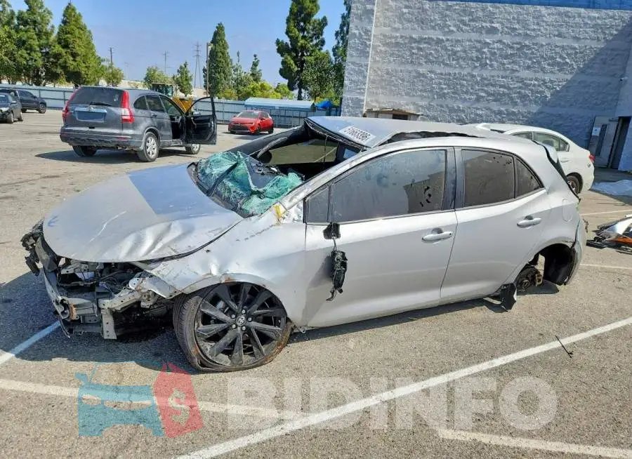 JTND4RBE3L3094490 Photo# 1