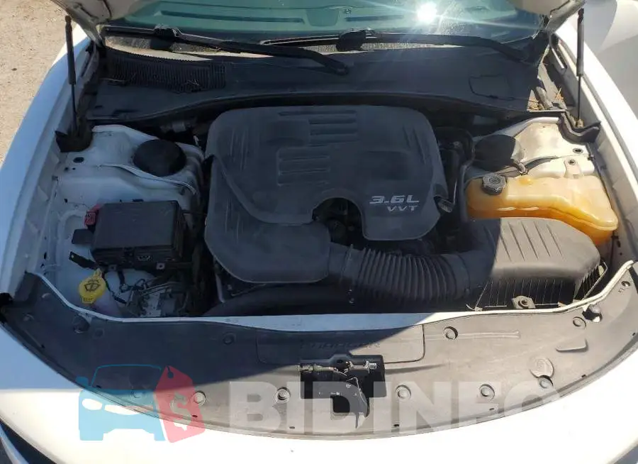 2C3CDXJG9JH135985 Photo# 11