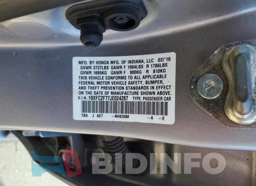 19XFC2F77JE024287 Photo# 12