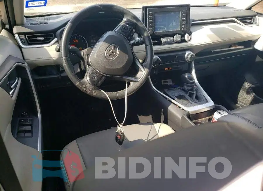 JTMC1RFV2KD512372 Photo# 8