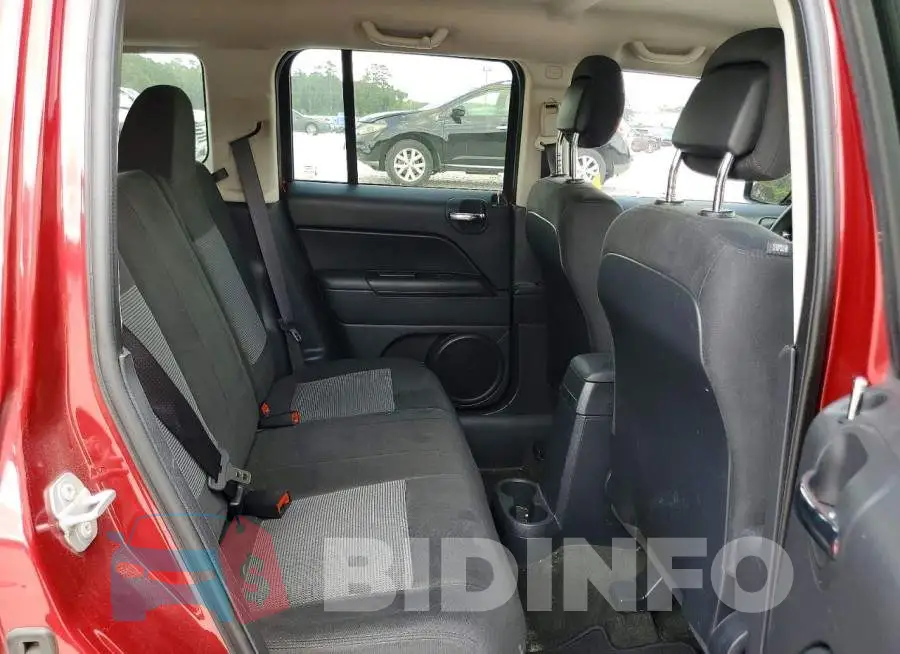1C4NJPBB0HD171233 Photo# 11