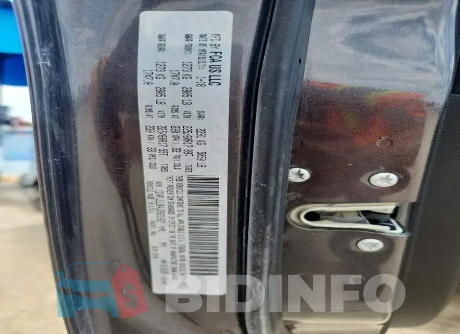 1C4PJLLB4JD621827 Photo# 13