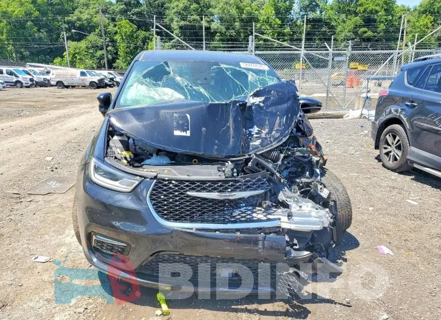 2C4RC1S75SR573922 Photo# 5