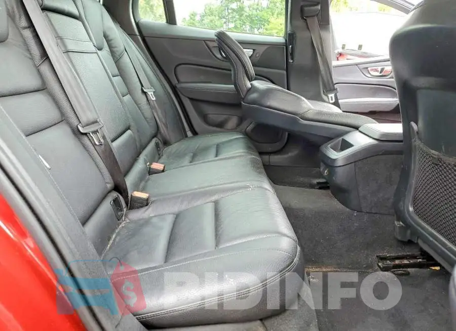 YV1102EK1K2337837 Photo# 10