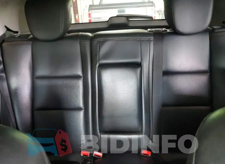 3GNCJRSBXJL242657 Photo# 10
