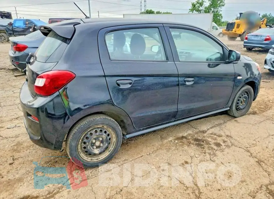 ML32A3HJ9LH009521 Photo# 3