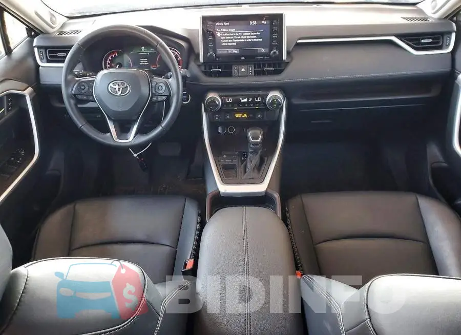 2T3Y1RFV1MW180629 Photo# 8