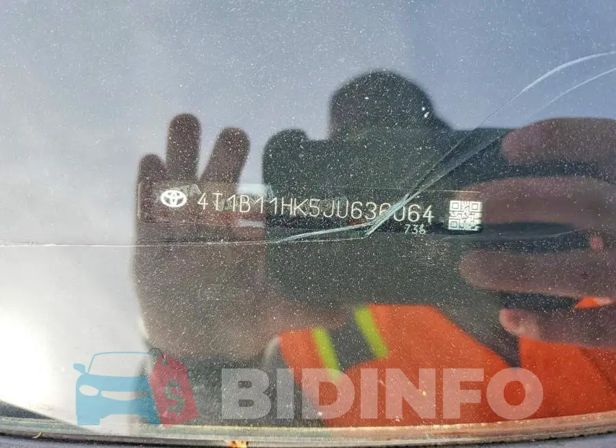 4T1B11HK5JU636064 Photo# 12