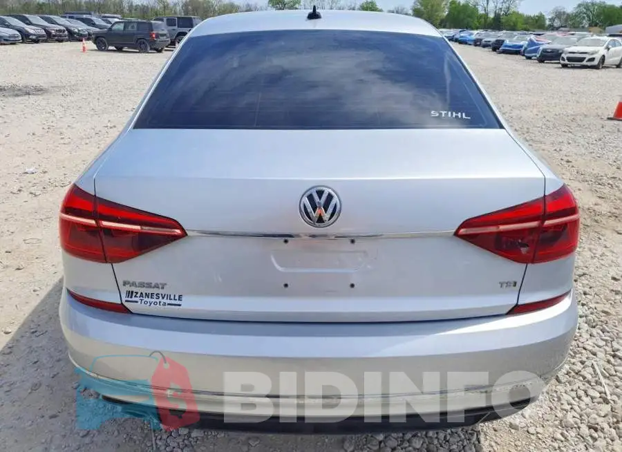 1VWDT7A35HC017927 Photo# 6