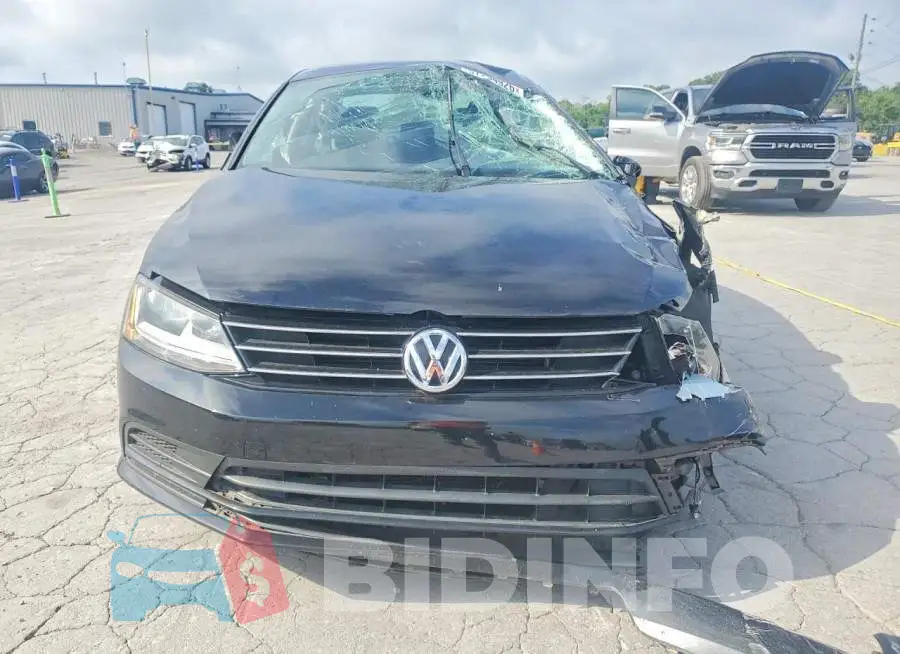 3VW167AJ2HM368138 Photo# 5