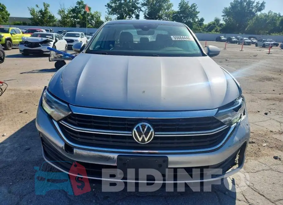 3VW7M7BU0NM004322 Photo# 5