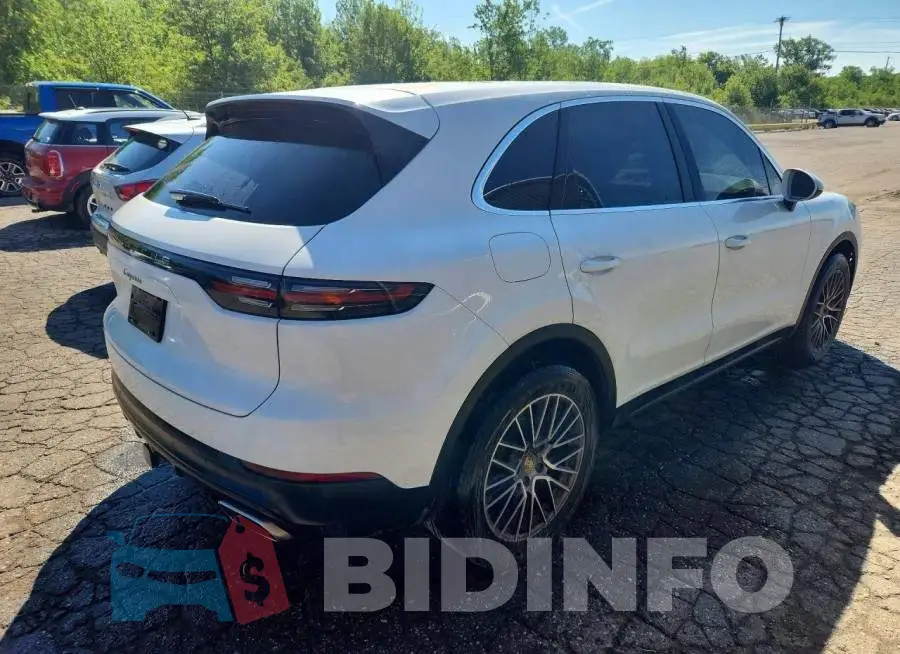 WP1AA2AY6KDA10818 Photo# 3