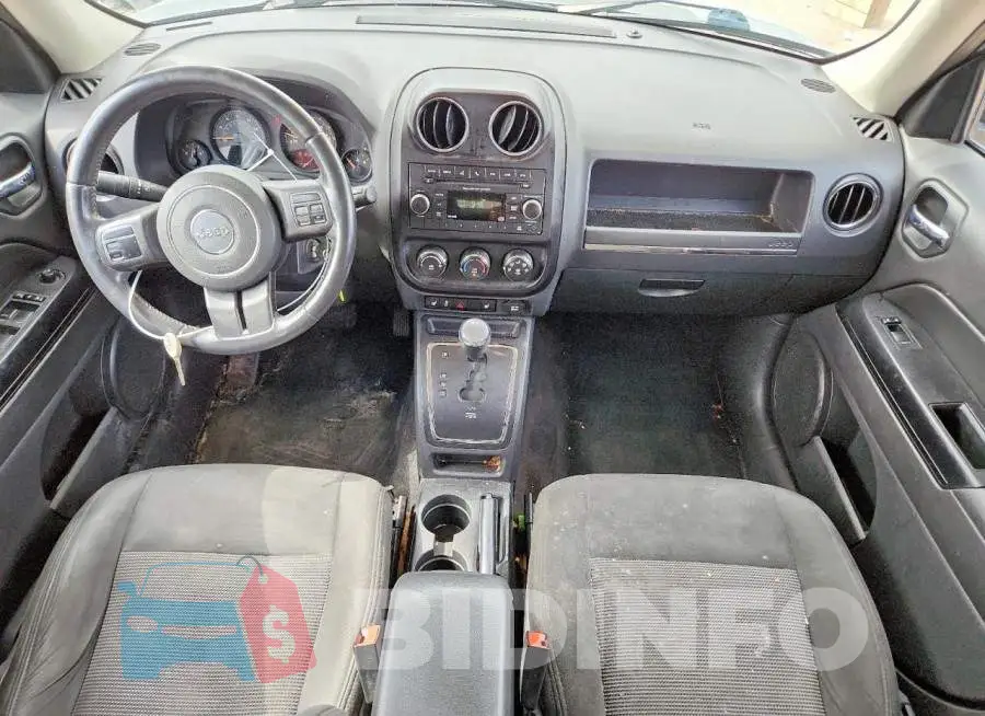 1C4NJPFB5HD183713 Photo# 8