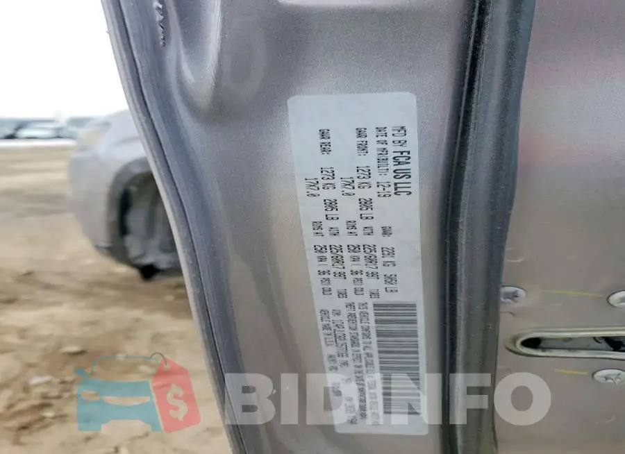 1C4PJLCB2LD577166 Photo# 13