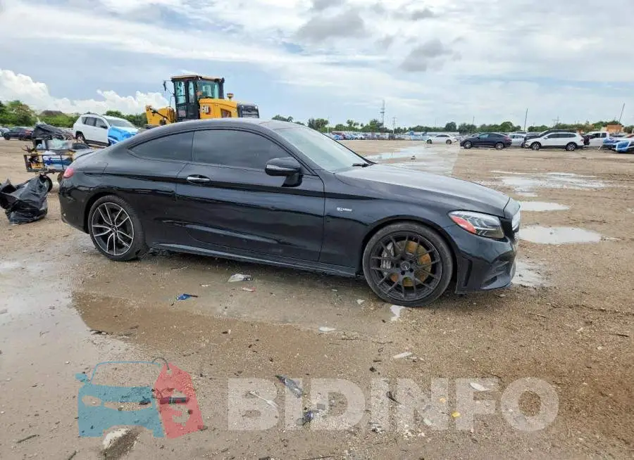 WDDWJ6EB9LF978847 Photo# 4