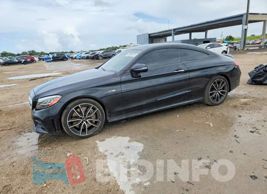 WDDWJ6EB9LF978847 Photo# 1