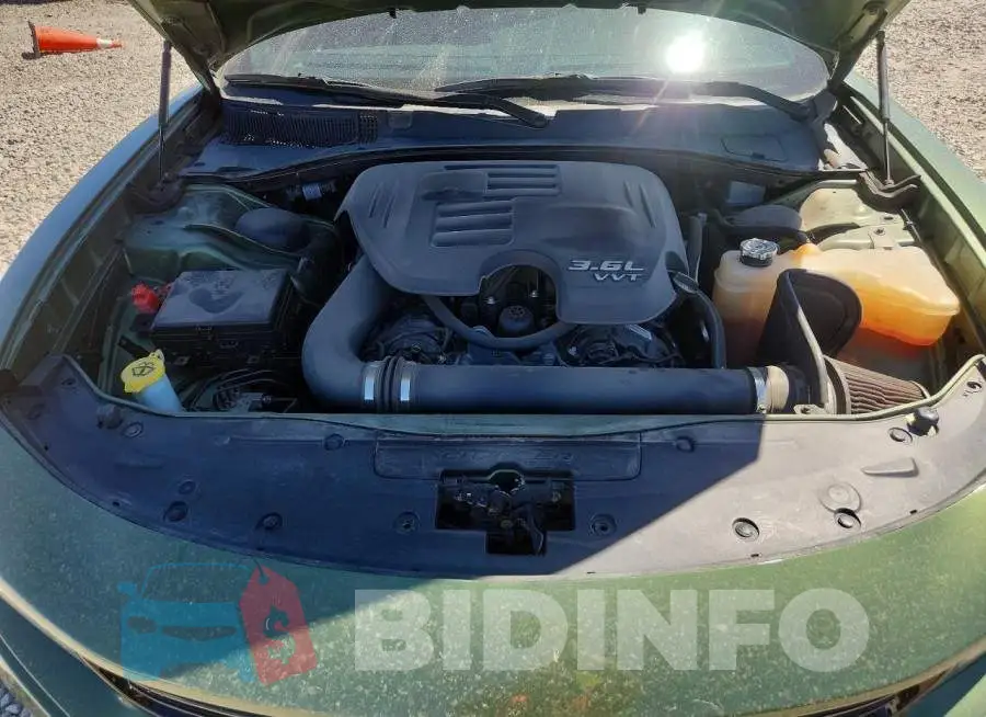 2C3CDXBG2LH186357 Photo# 11