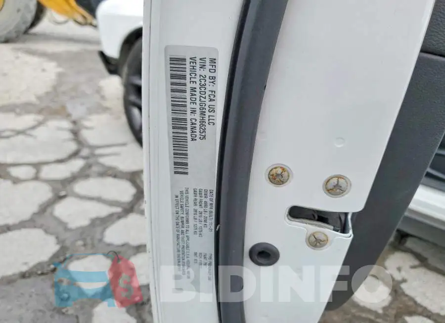 2C3CDZJG6MH662575 Photo# 12