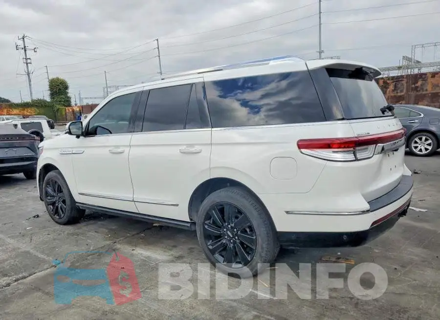 5LMJJ2LG2REL13016 Photo# 2