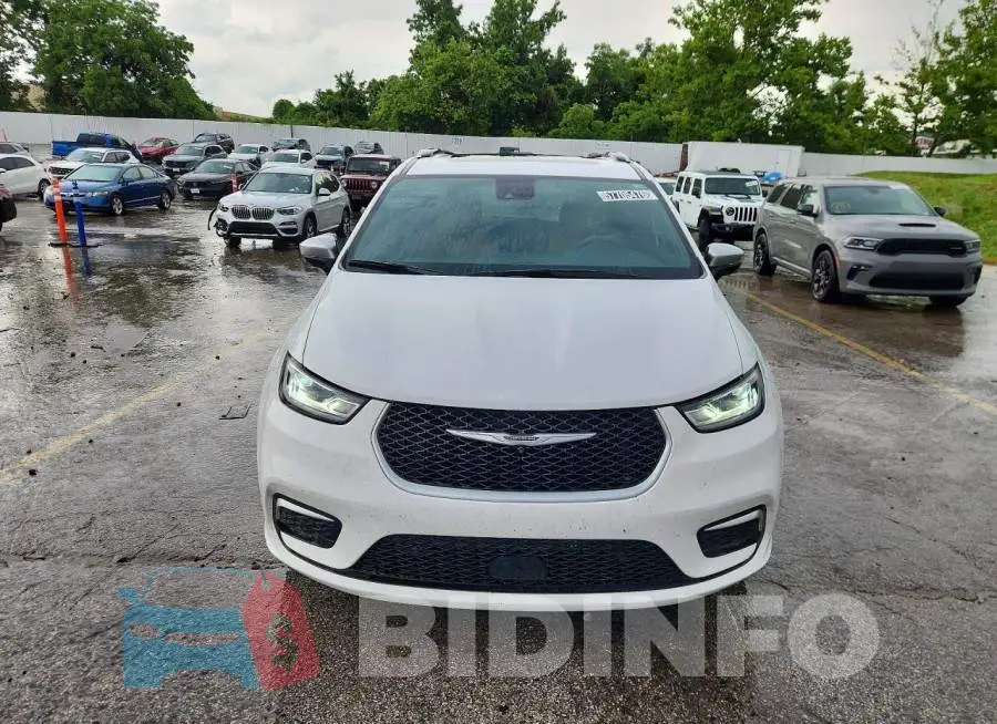 2C4RC1N73PR542493 Photo# 5