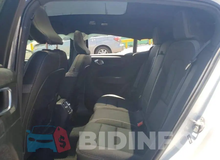 YV4ED3GK4P2047224 Photo# 11