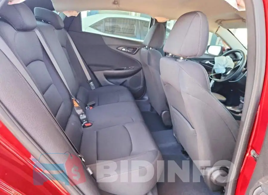 1G1ZG5ST2RF177045 Photo# 10