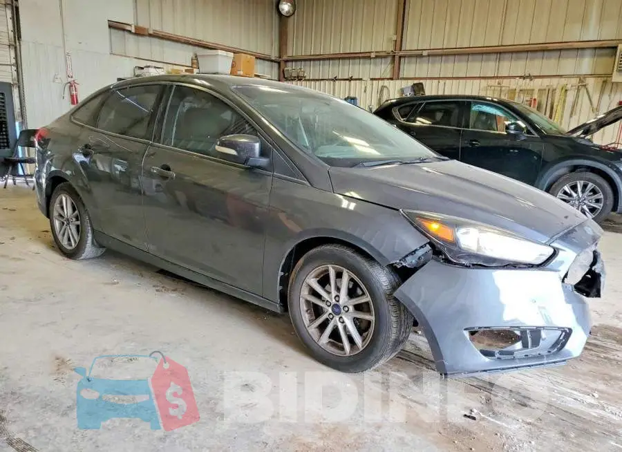 1FADP3F29HL303527 Photo# 4
