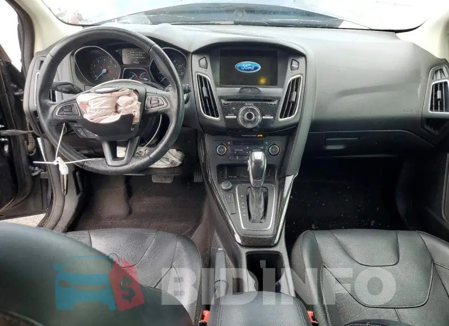 1FADP3N29HL334147 Photo# 8