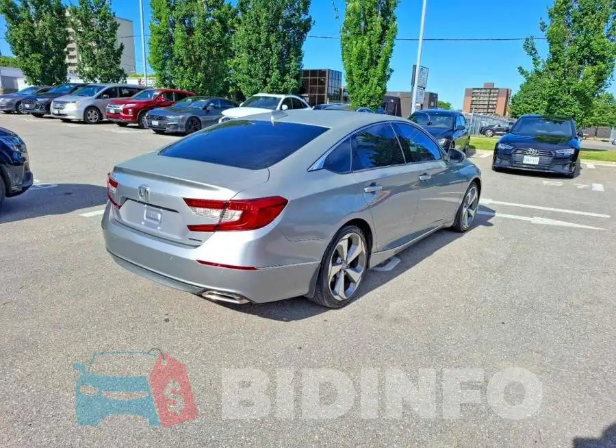 1HGCV1F96JA805394 Photo# 4