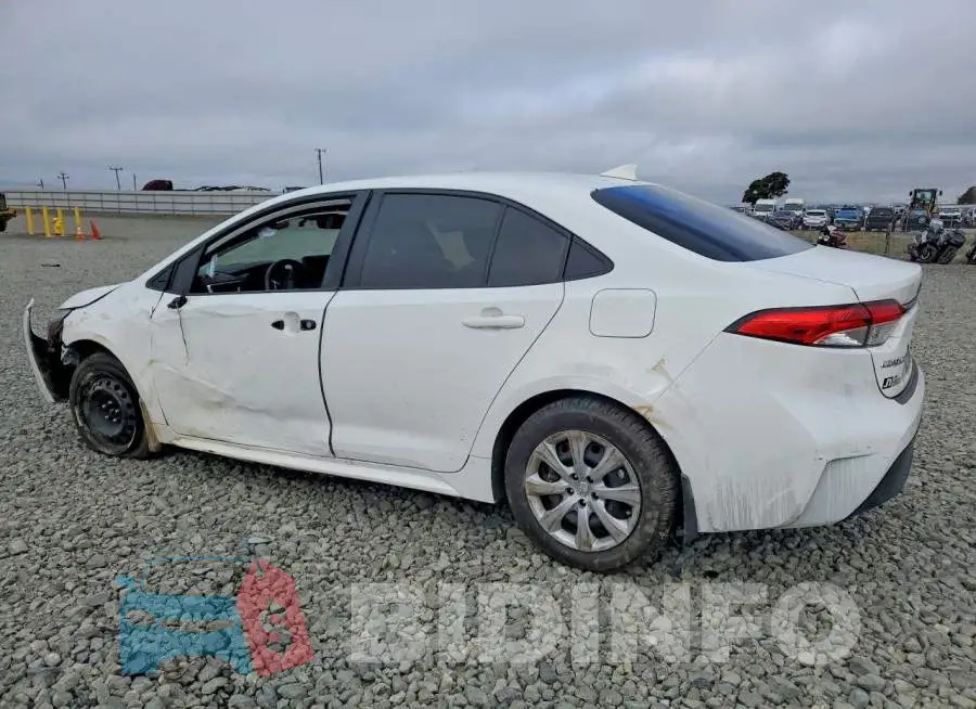JTDBCMFE7S3109244 Photo# 2