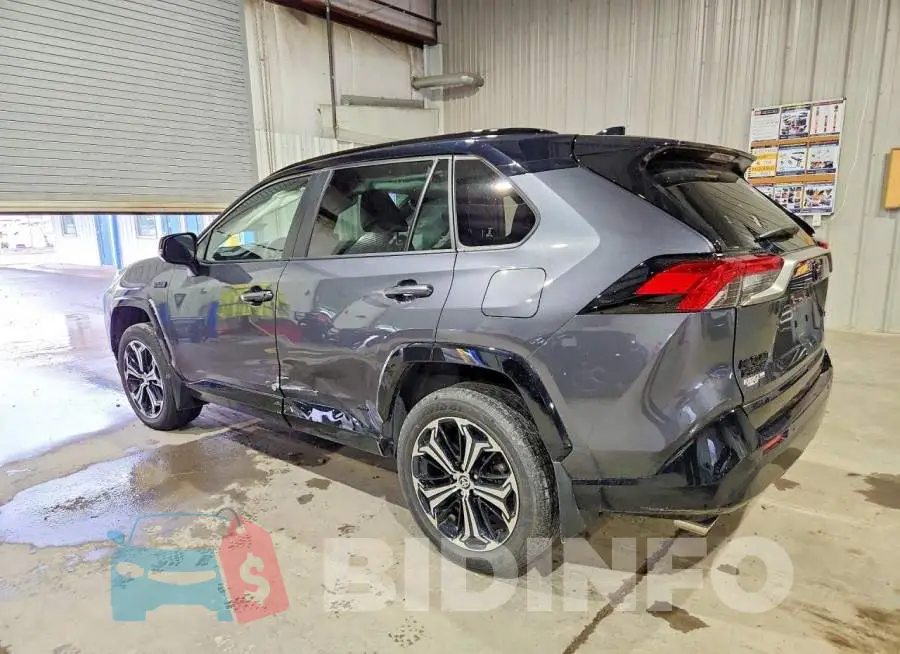 JTMFB3FV3RD174921 Photo# 2