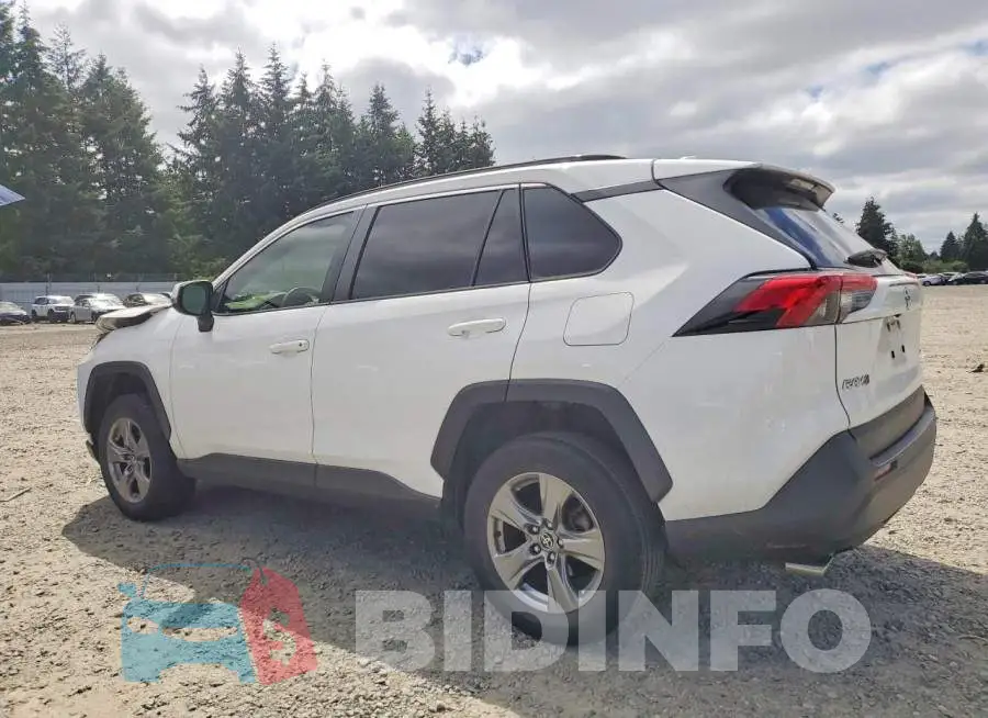 JTMW1RFV8ND090996 Photo# 2