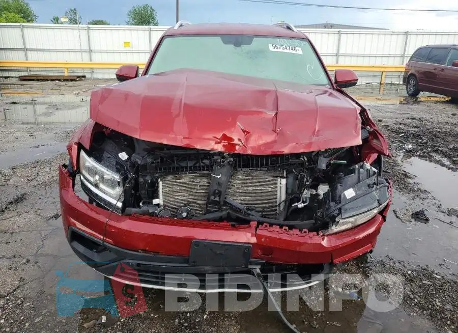 1V2LR2CA4KC559876 Photo# 5