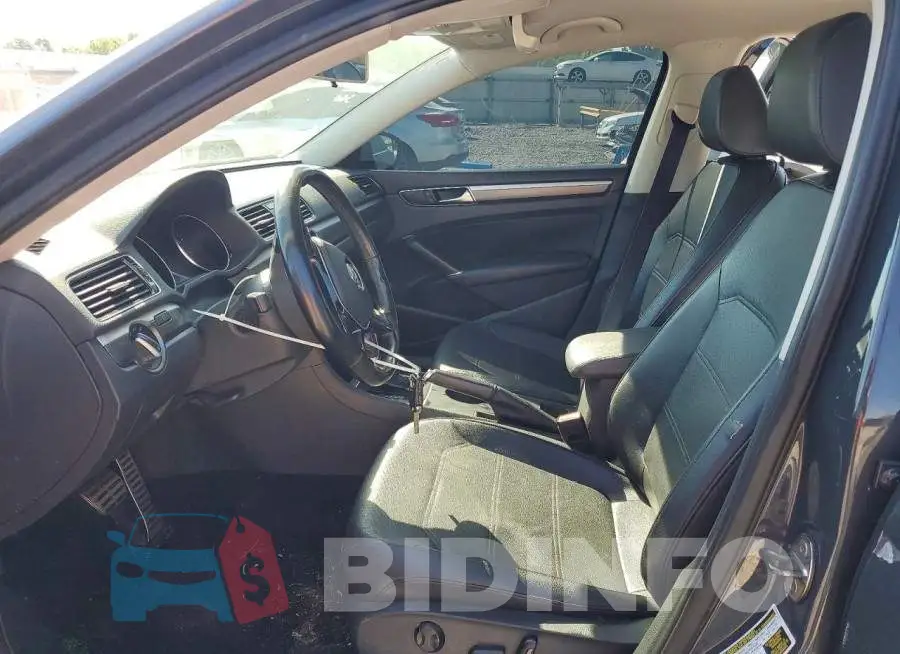 1VWDT7A32HC013169 Photo# 7