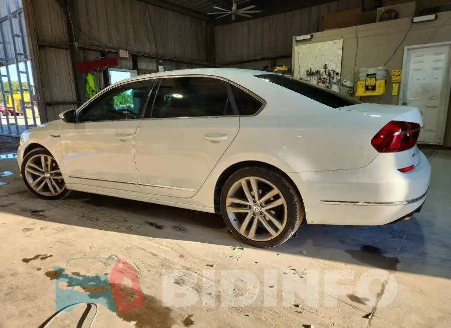 1VWDT7A39HC024735 Photo# 2