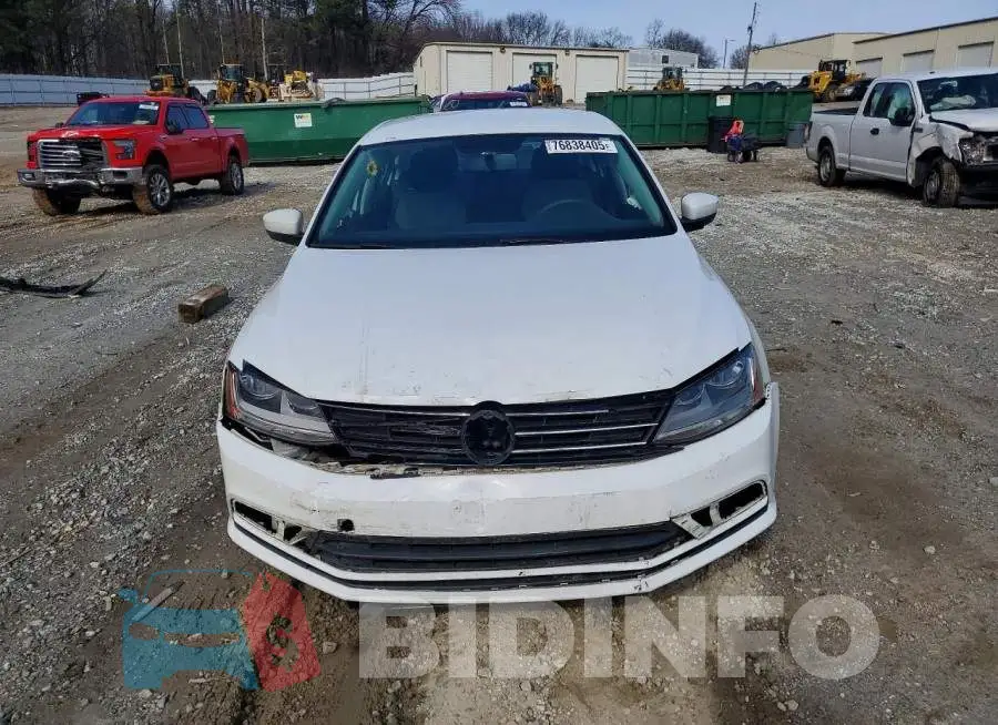 3VW2B7AJ9HM225641 Photo# 5