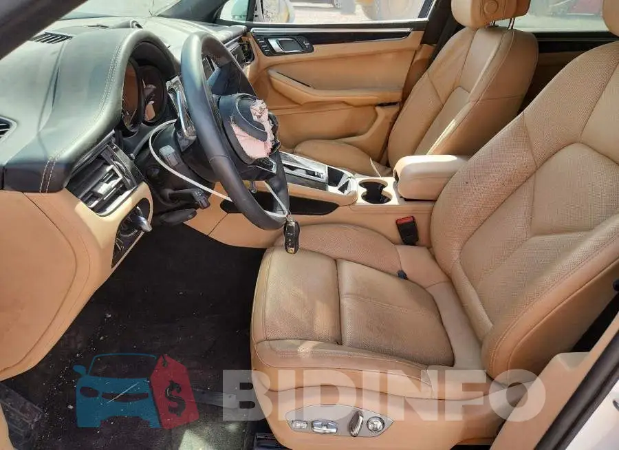 WP1AA2A50PLB00727 Photo# 7