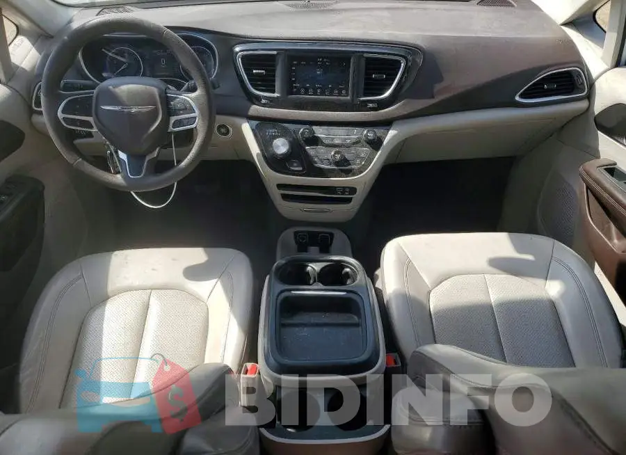 2C4RC1DG2LR163481 Photo# 8