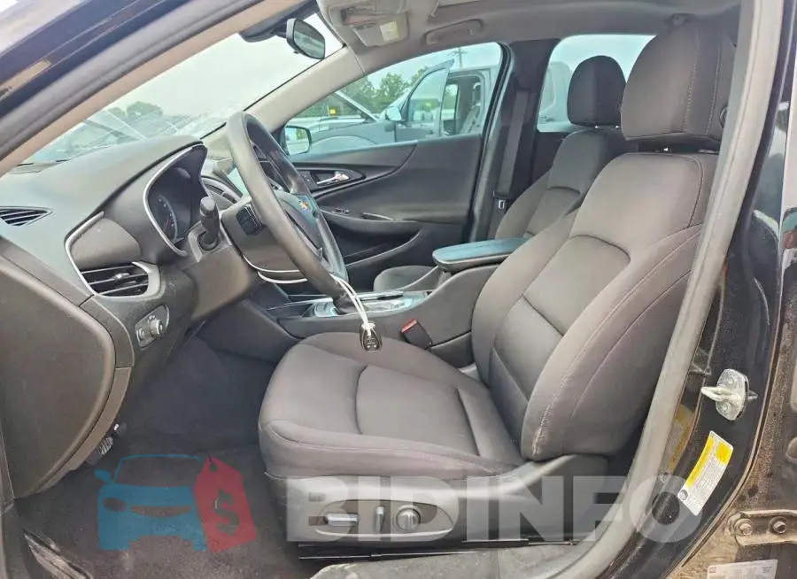 1G1ZD5ST0NF118028 Photo# 7