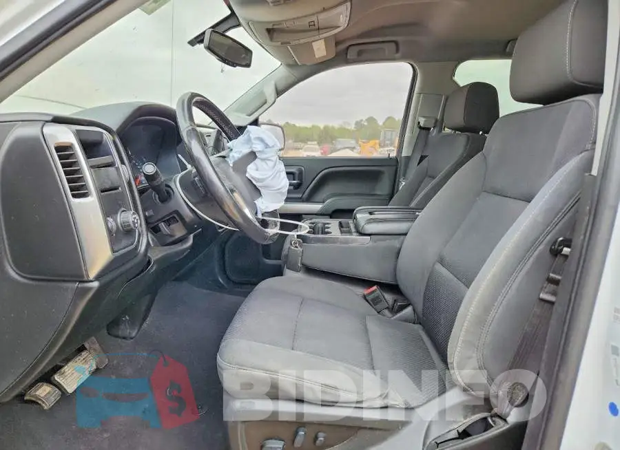 3GCPCREC1JG490460 Photo# 7