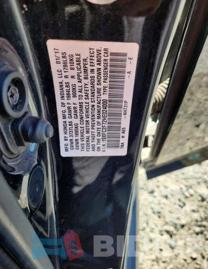 19XFC2F72HE024000 Photo# 12
