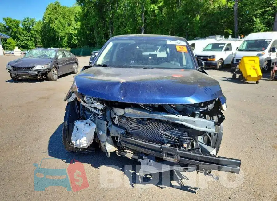 JA4AD3A32KZ045016 Photo# 5