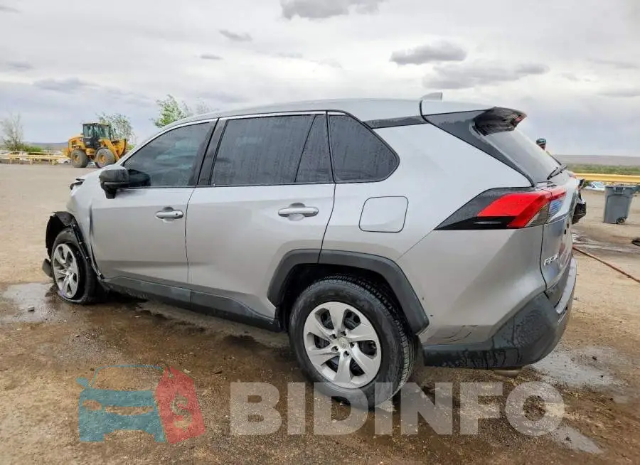 2T3F1RFV4NW276943 Photo# 2